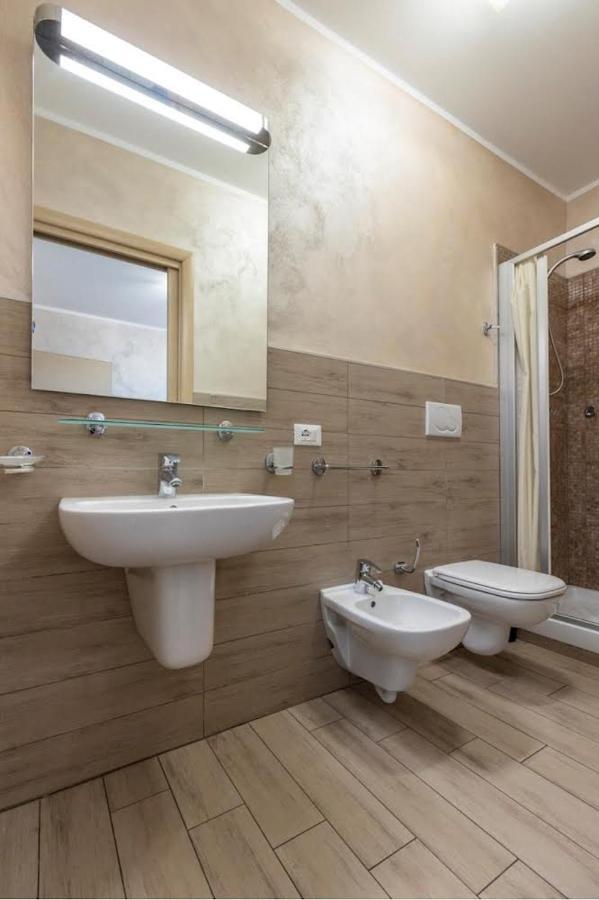 Affittacamere Borgo Roma Верона Екстериор снимка